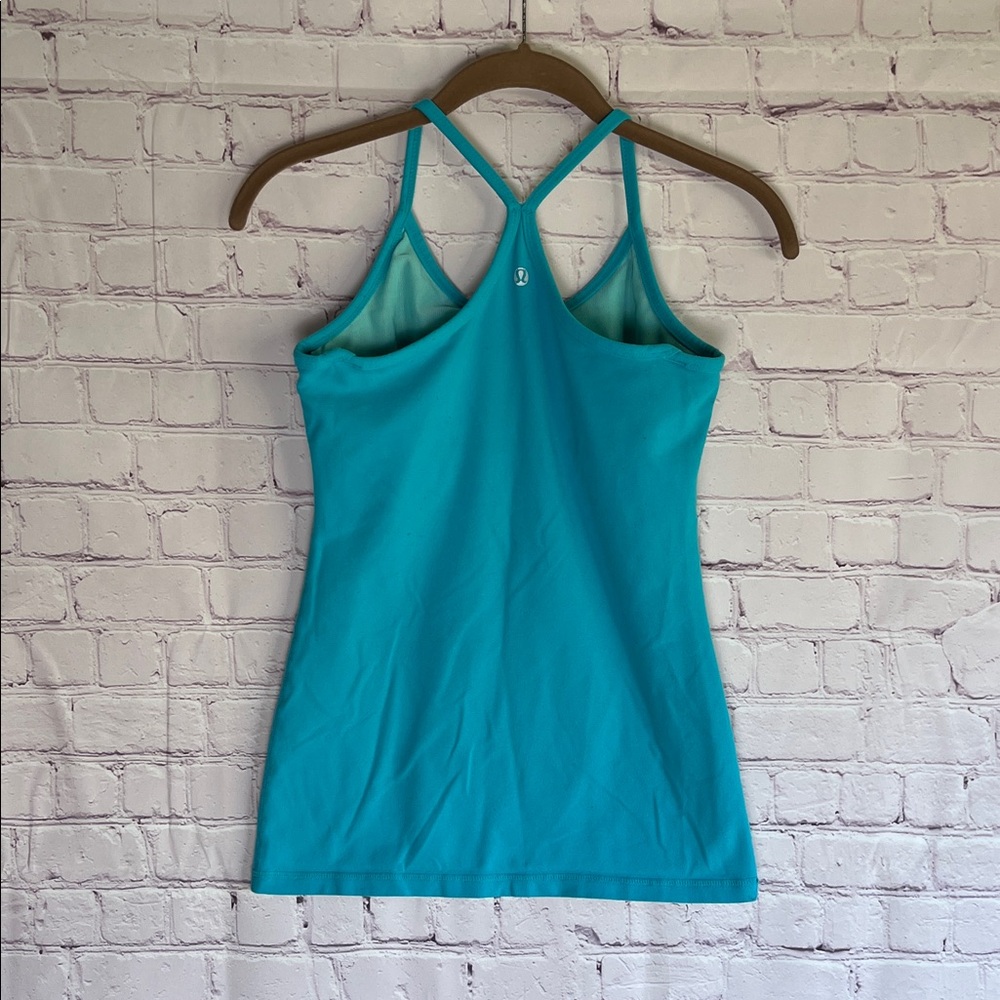 Lululemon Athletica Turquoise blue Camisole Athletic Top Woman’s size 6 - Picture 2 of 3